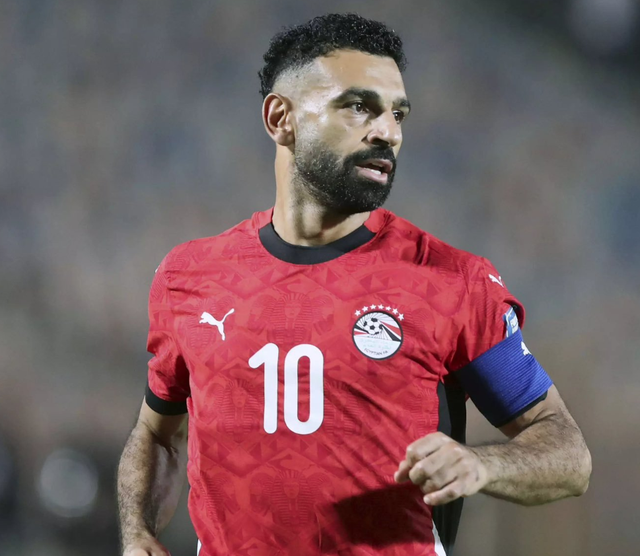 kaiyun-萨拉赫救主：91分钟单挑绝杀！延续11年纪录 万人致敬英雄