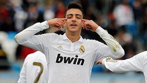 开云体育下载-【人物】33岁首秀双响！何塞卢成西班牙队最大发现