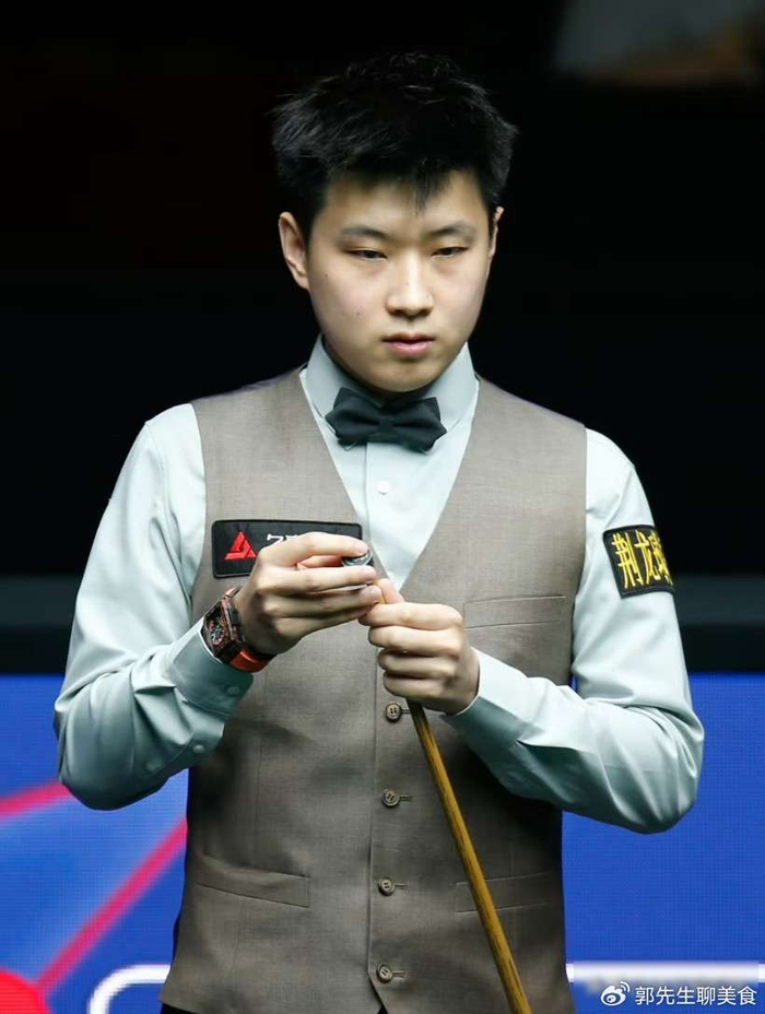 kaiyun-霍金斯终夺冠，老将突围引反思，奖金规则悄悄改写斯诺克逻辑|巴里·霍金斯|利索夫斯基|比赛|冠军|选手_新浪体育_新浪新闻