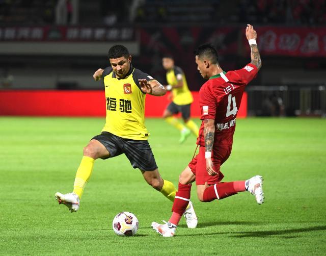 kaiyun-广州4归化0外援难赢河南 卡帅的愁也是各队的难